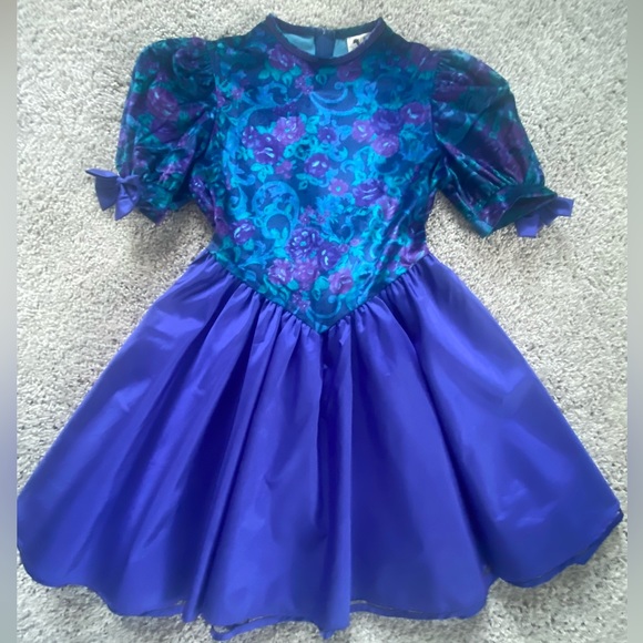 Girl’s classy Dress by Pretty as a Picture, Size 12 - Picture 1 of 14